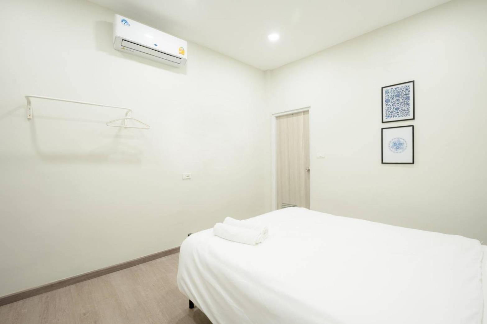 Hidden Dragon X Yaowarat Road Apartment Bangkok Exterior photo